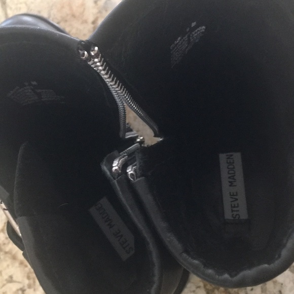 Steve Madden Boots - Picture 9 of 11